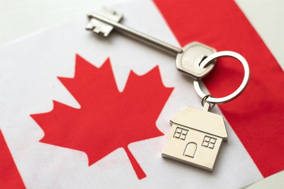 Foto: Schlüssel auf kanadischer Flagge